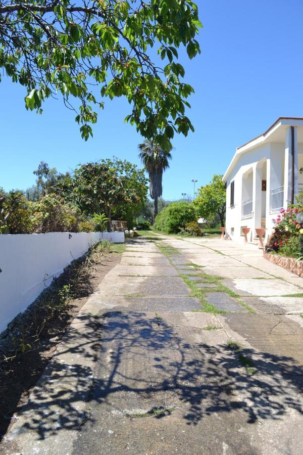 Villa Gladyr Lotzorai Dış mekan fotoğraf