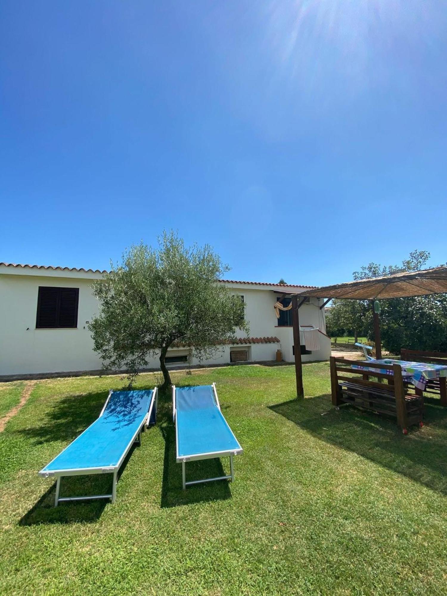 Villa Gladyr Lotzorai Dış mekan fotoğraf