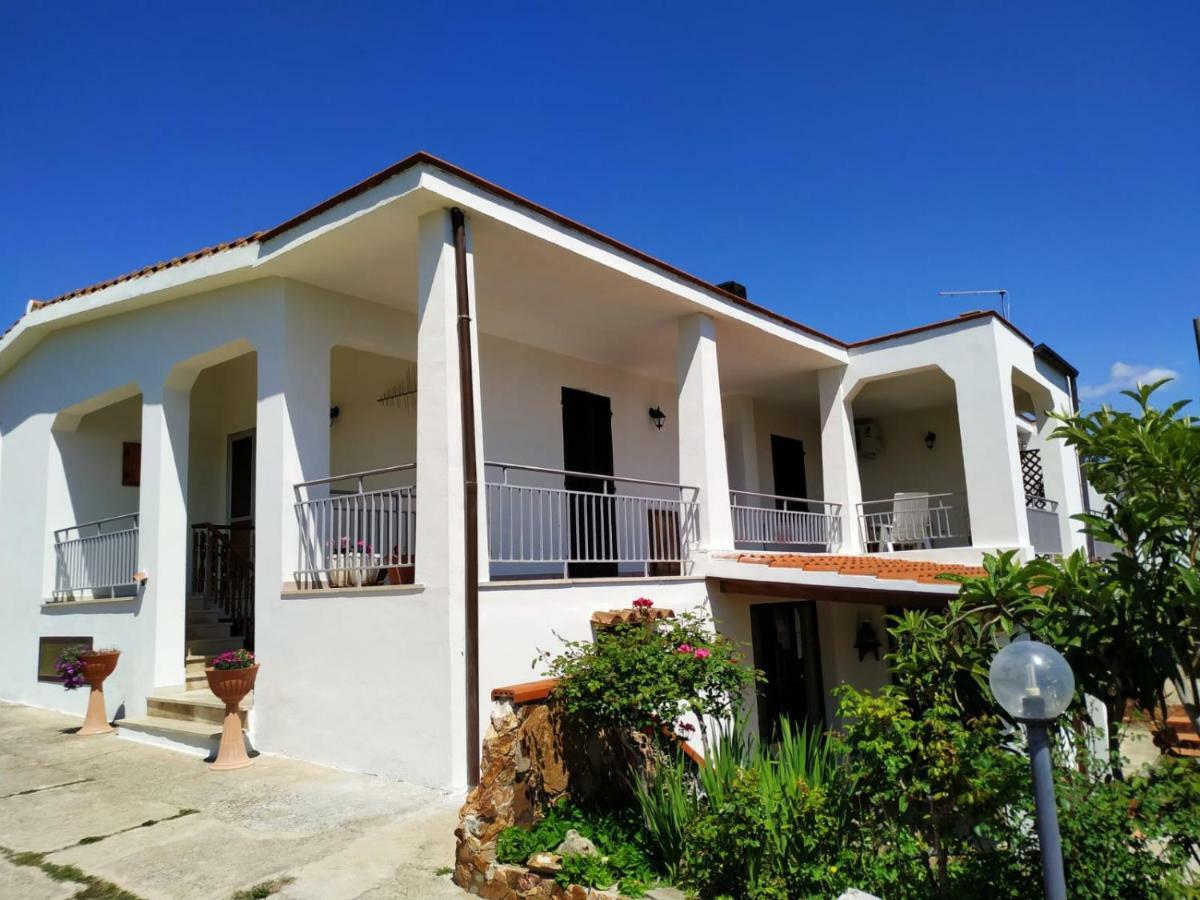 Villa Gladyr Lotzorai Dış mekan fotoğraf